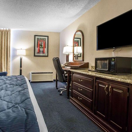Quality Inn Schaumburg - Chicago Near The Mall Eksteriør billede