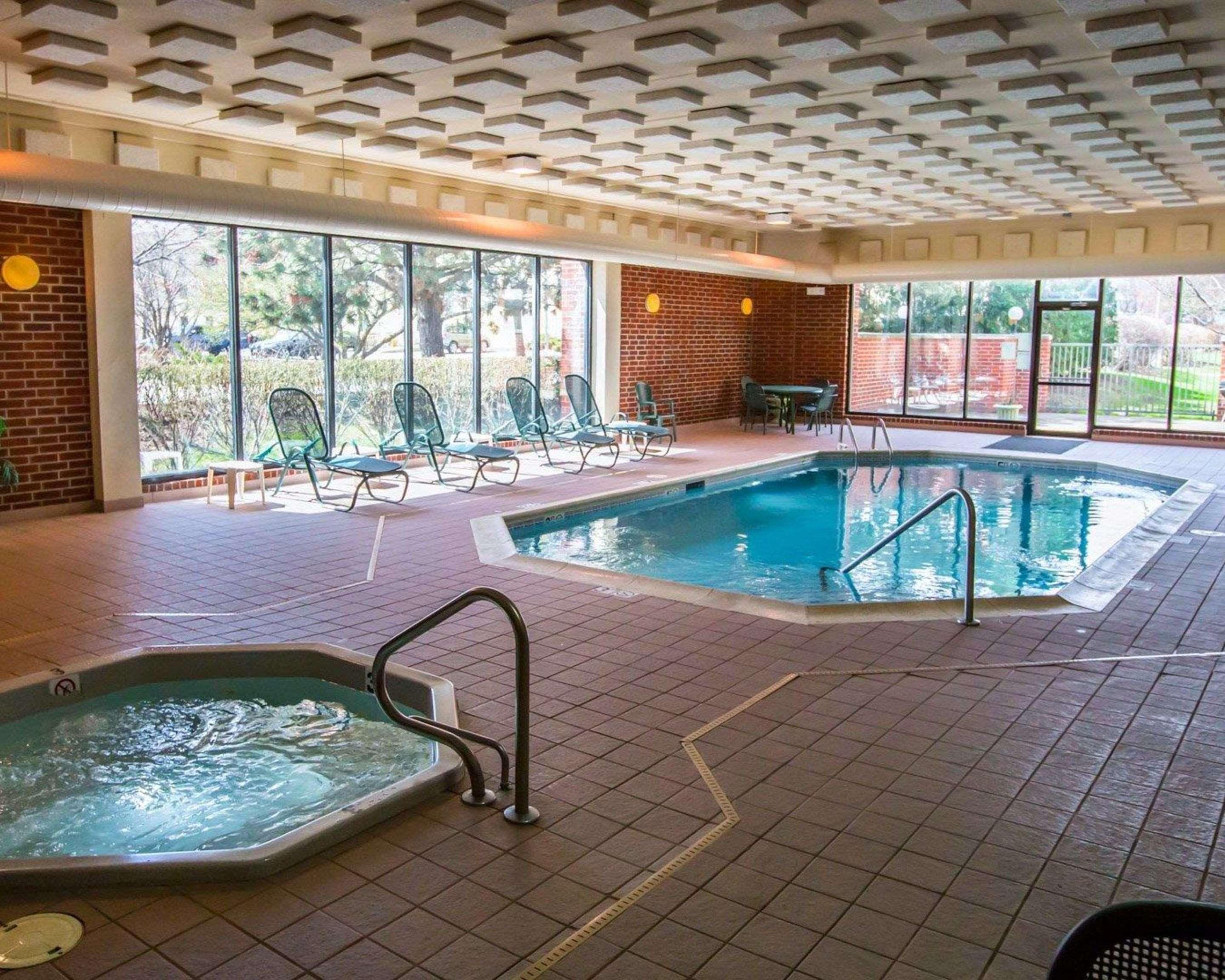 Quality Inn Schaumburg - Chicago Near The Mall Eksteriør billede