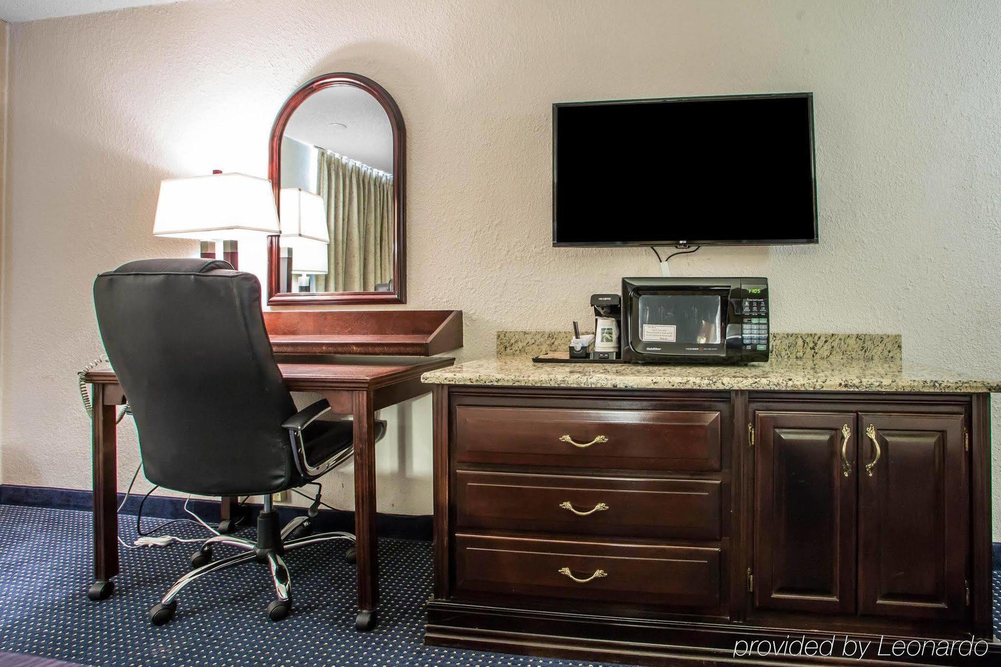Quality Inn Schaumburg - Chicago Near The Mall Eksteriør billede