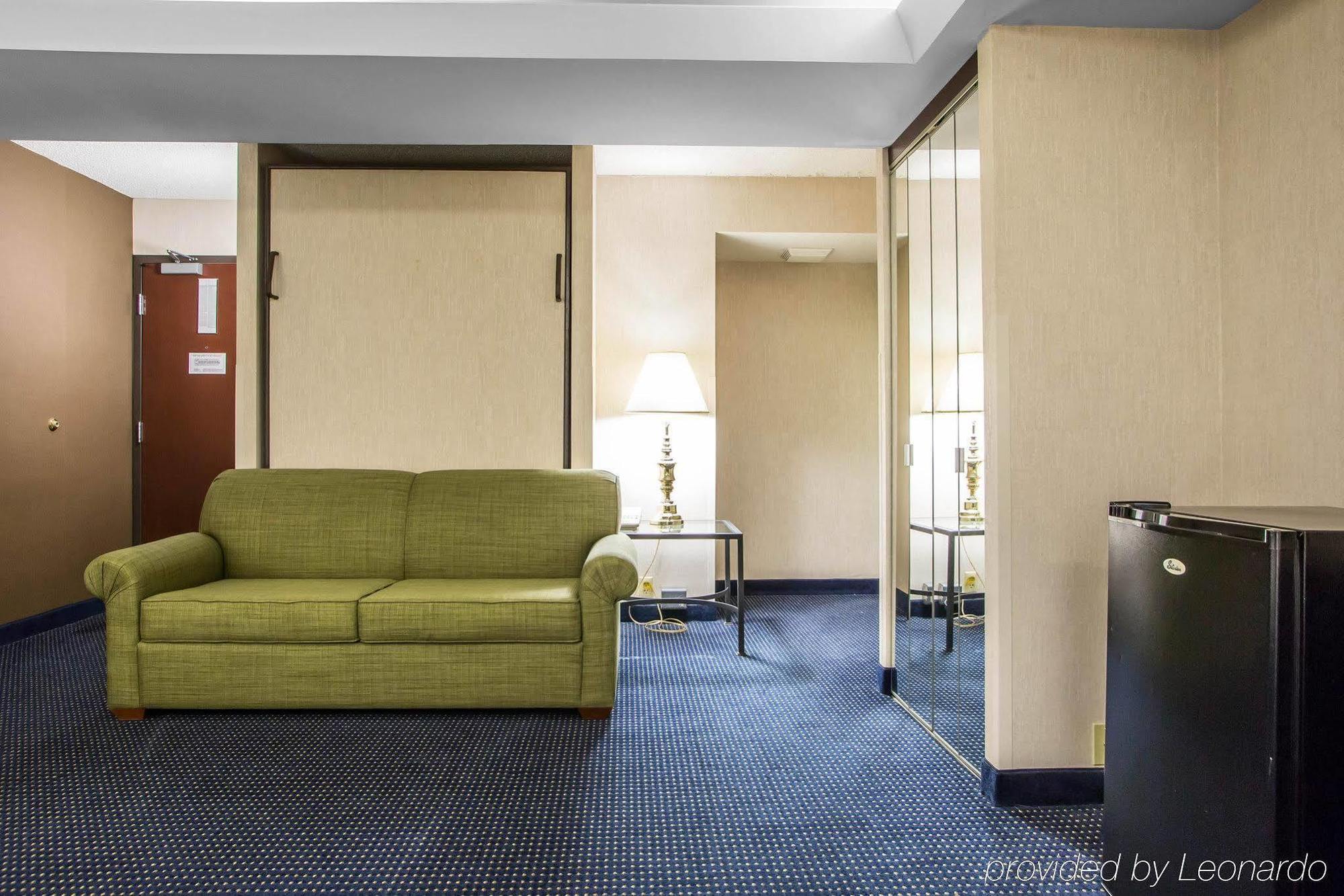 Quality Inn Schaumburg - Chicago Near The Mall Eksteriør billede